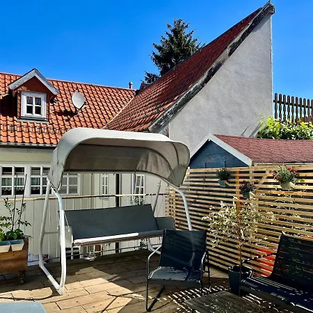 Altstadtwohnung Mit Flair, 2 Zimmer, Kueche, Bad, Kamin, 50 Qm Appartamento *