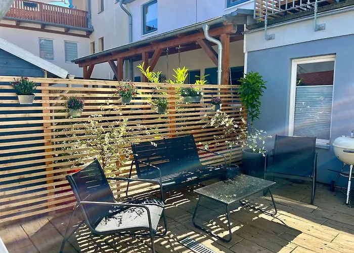 Altstadtwohnung Mit Flair, 2 Zimmer, Kueche, Bad, Kamin, 50 Qm Daire Arnstadt